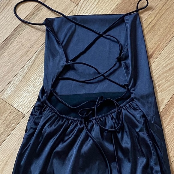 Fashion Nova Black dress - Picture 5 of 6